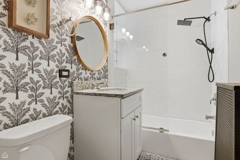 Tiny photo for 2331 W Farwell Avenue #3N, Chicago, IL 60645 (MLS # 12612546)