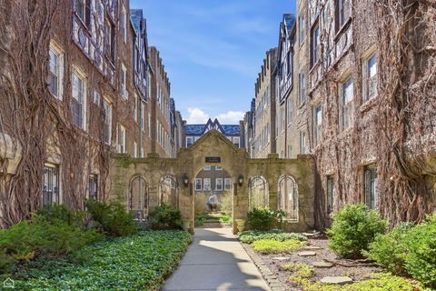 Tiny photo for 2331 W Farwell Avenue #3N, Chicago, IL 60645 (MLS # 12612546)