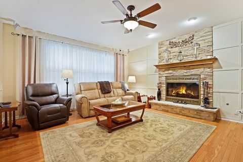 Tiny photo for 521 Litchfield Way, Oswego, IL 60543 (MLS # 12490063)