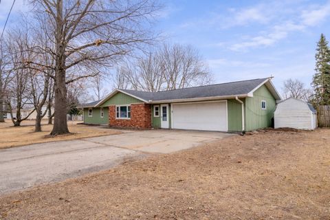 Photo of 300 Highland Avenue, Erie, IL 61250 (MLS # 12616348)