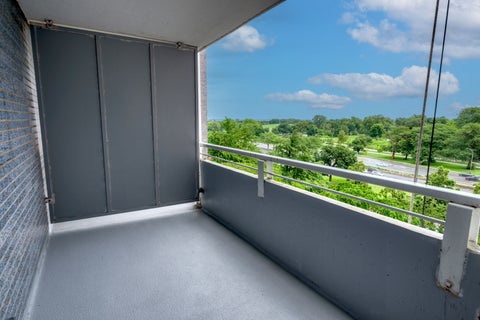 Tiny photo for 4250 N Marine Drive #807, Chicago, IL 60613 (MLS # 12726056)