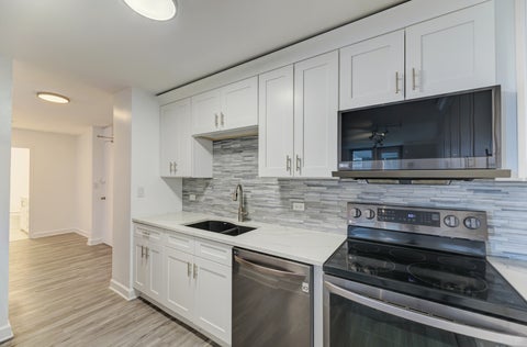 Tiny photo for 4250 N Marine Drive #807, Chicago, IL 60613 (MLS # 12726056)