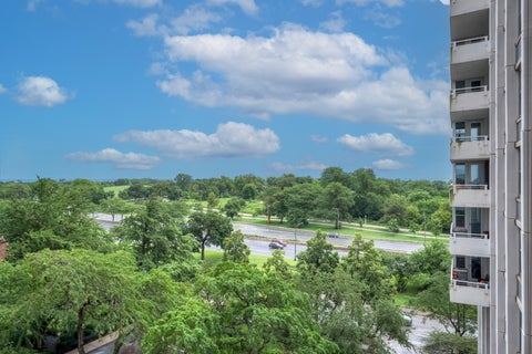 Tiny photo for 4250 N Marine Drive #807, Chicago, IL 60613 (MLS # 12726056)