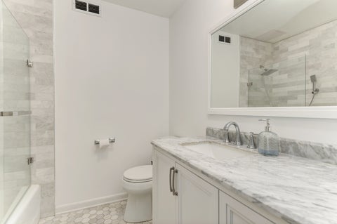 Tiny photo for 4250 N Marine Drive #807, Chicago, IL 60613 (MLS # 12726056)