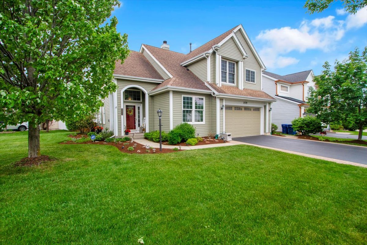 1575 Woodbury Circle