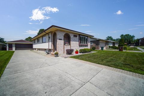 A home in Oak Forest