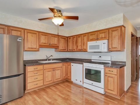 Tiny photo for 10642 Melissa Drive #105, Orland Park, IL 60467 (MLS # 12580288)