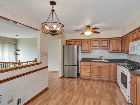 Tiny photo for 10642 Melissa Drive #105, Orland Park, IL 60467 (MLS # 12580288)