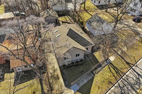 Tiny photo for 417 Thornton Street, Lockport, IL 60441 (MLS # 12572509)