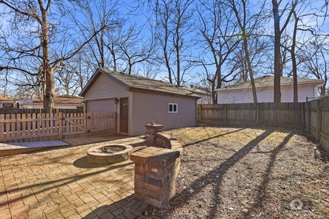 Tiny photo for 417 Thornton Street, Lockport, IL 60441 (MLS # 12572509)