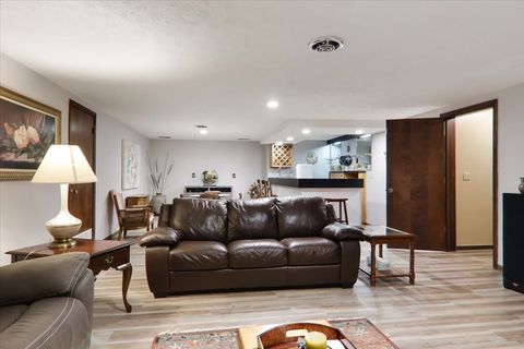 Tiny photo for 2215 Woodfield Road, Bloomington, IL 61704 (MLS # 12546394)