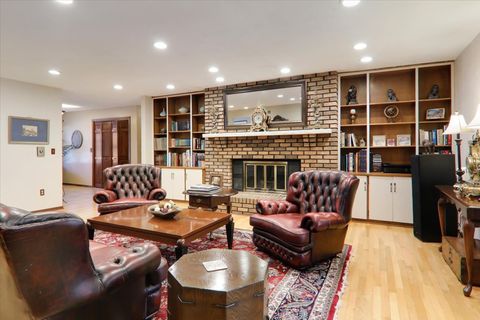 Tiny photo for 2215 Woodfield Road, Bloomington, IL 61704 (MLS # 12546394)