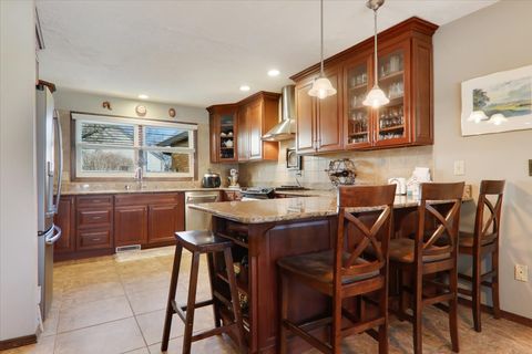 Tiny photo for 2215 Woodfield Road, Bloomington, IL 61704 (MLS # 12546394)