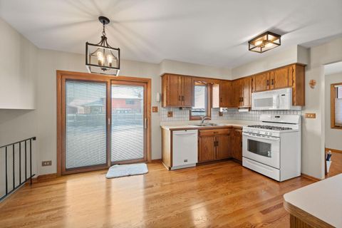 Tiny photo for 15755 Ridgeland Avenue, Oak Forest, IL 60452 (MLS # 12532820)