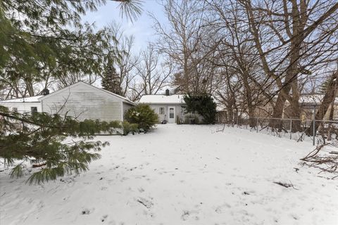 Tiny photo for 804 E Michigan Avenue, Urbana, IL 61801 (MLS # 12561915)