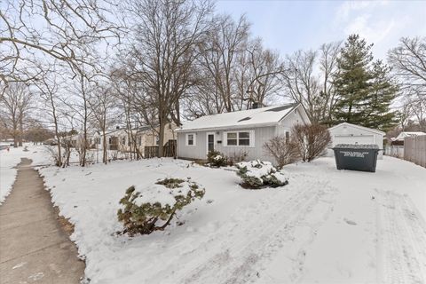 Tiny photo for 804 E Michigan Avenue, Urbana, IL 61801 (MLS # 12561915)
