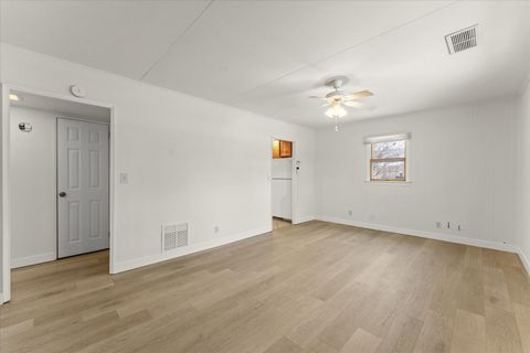 Tiny photo for 804 E Michigan Avenue, Urbana, IL 61801 (MLS # 12561915)