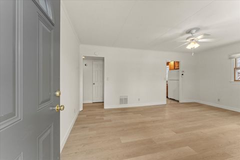 Tiny photo for 804 E Michigan Avenue, Urbana, IL 61801 (MLS # 12561915)