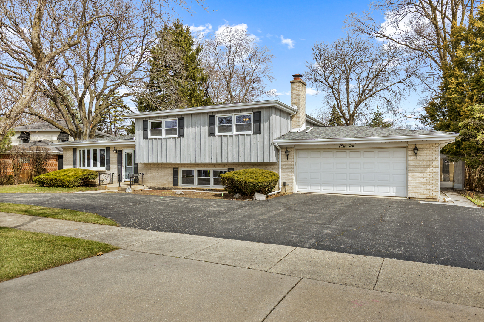 410 W Kirchhoff Road