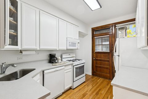 Tiny photo for 822 Washington Boulevard #3, Oak Park, IL 60302 (MLS # 12520021)