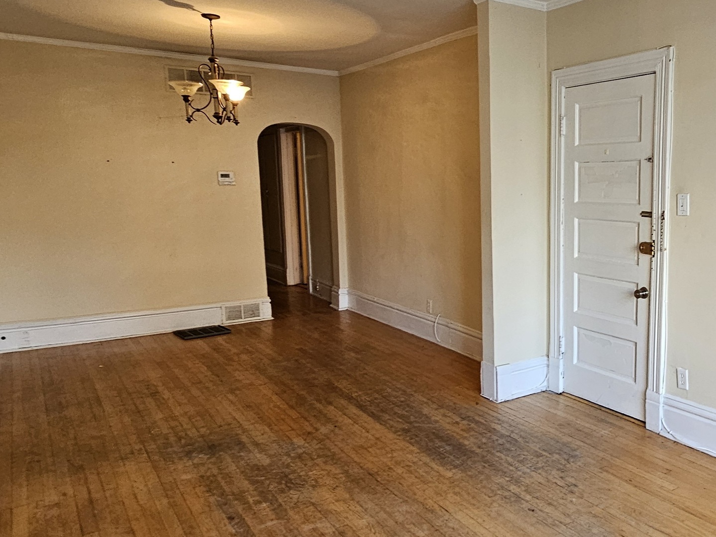 3639 N Greenview Avenue