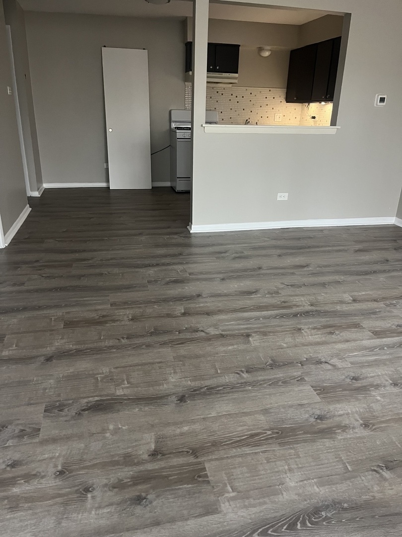 8640 S 82nd Court 11