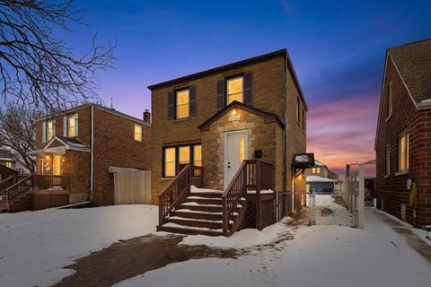 Photo of 10750 S Ridgeway Avenue, Chicago, IL 60655 (MLS # 12489640)