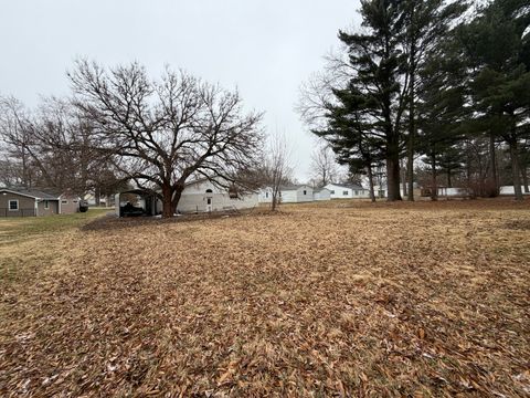 Tiny photo for 23 Greenridge Drive, Decatur, IL 62526 (MLS # 12553599)