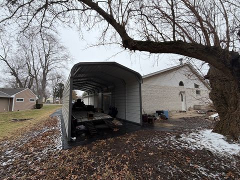 Tiny photo for 23 Greenridge Drive, Decatur, IL 62526 (MLS # 12553599)