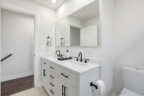 Tiny photo for 1430 E Emmerson Lane, Mount Prospect, IL 60056 (MLS # 12703108)