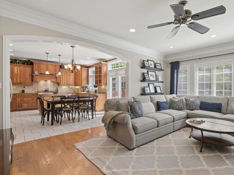 Tiny photo for 1721 Courtland Avenue, Park Ridge, IL 60068 (MLS # 12660875)