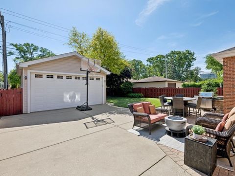 Tiny photo for 1721 Courtland Avenue, Park Ridge, IL 60068 (MLS # 12660875)