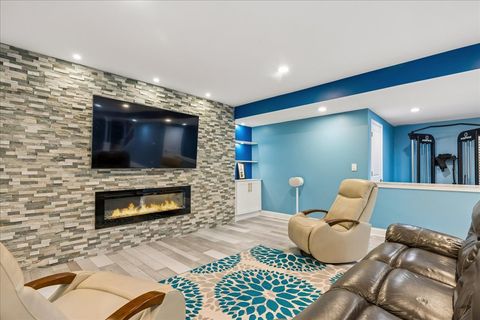 Tiny photo for 4327 Plantree Road, Naperville, IL 60564 (MLS # 12714705)