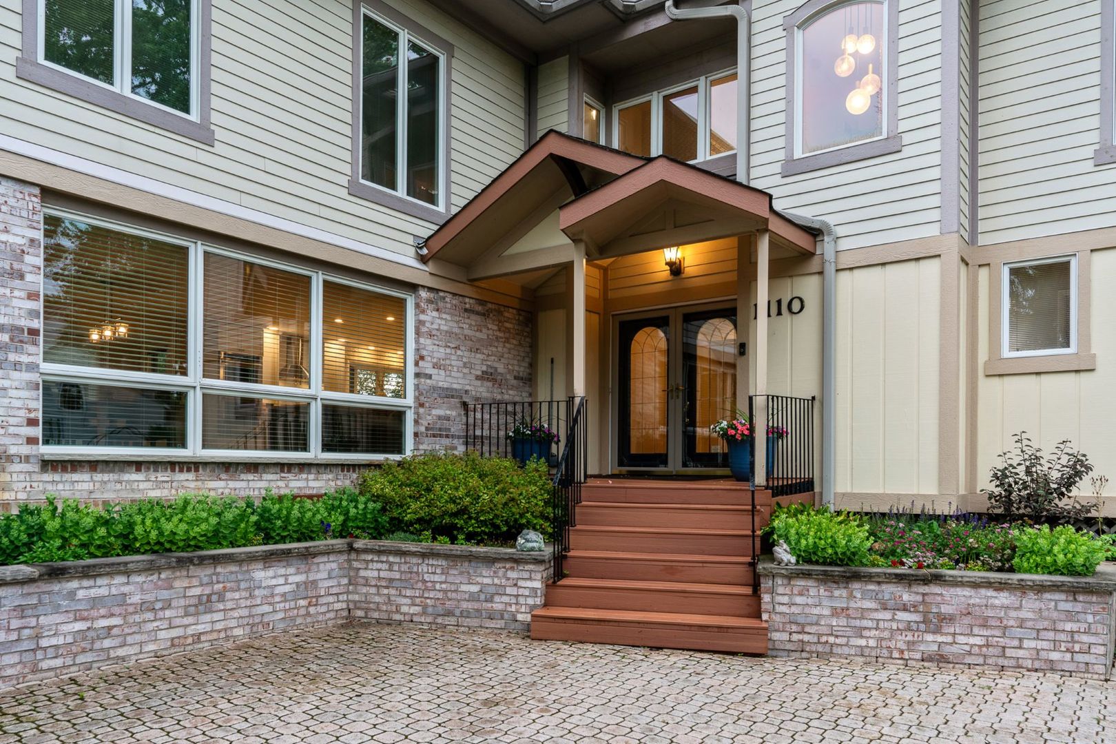 1110 Bay Road
