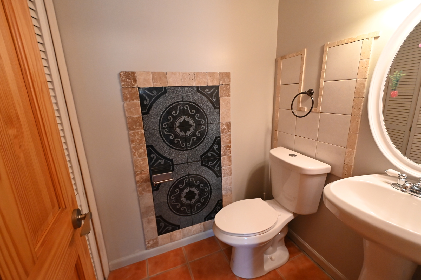 Vernon Hills, Illinois 60061, United States, 2 Bedrooms Bedrooms, ,2 BathroomsBathrooms,Residential,Contingent,202951