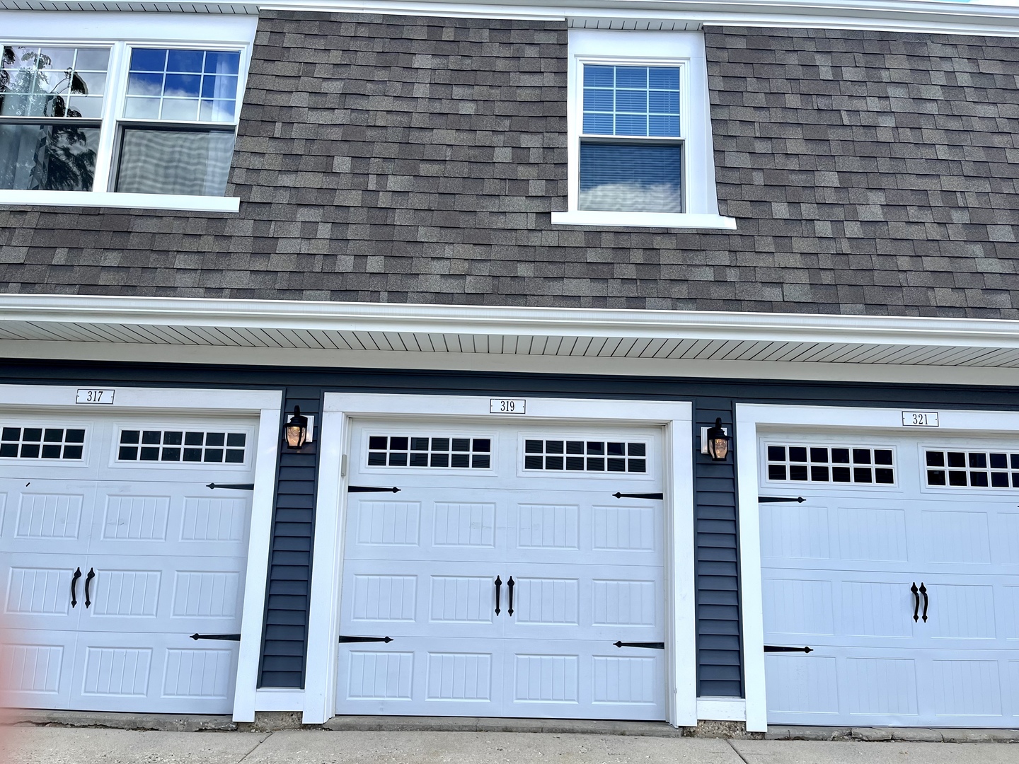 Vernon Hills, Illinois 60061, United States, 2 Bedrooms Bedrooms, ,2 BathroomsBathrooms,Residential,Contingent,202951