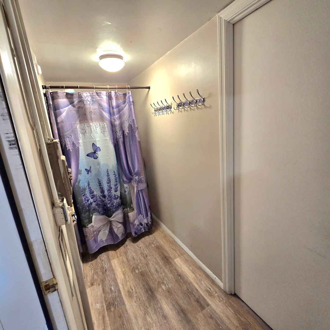 Vernon Hills, Illinois 60061, United States, 2 Bedrooms Bedrooms, ,2 BathroomsBathrooms,Residential,Contingent,202951