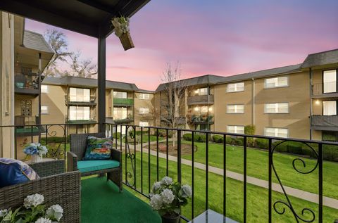 Tiny photo for 6568 W Roscoe Street #2N, Chicago, IL 60634 (MLS # 12559043)