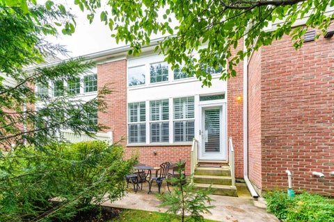 Tiny photo for 1815 Torrey Parkway, Libertyville, IL 60048 (MLS # 12747907)