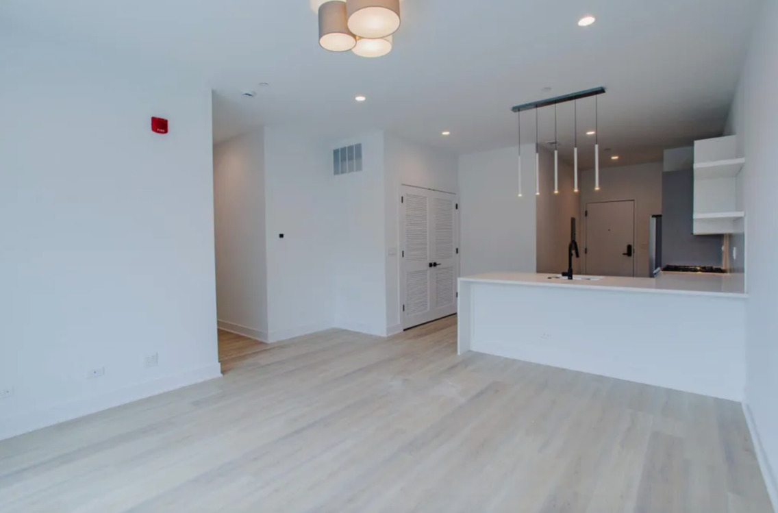 3821 N Ashland Avenue 508