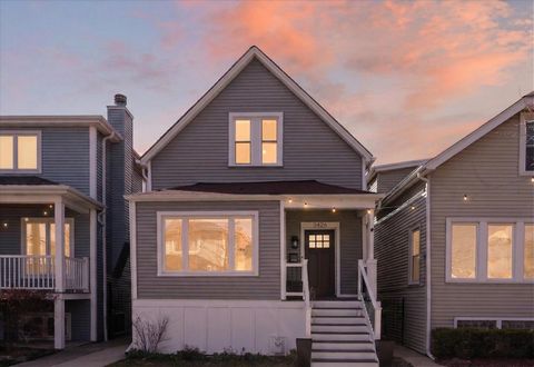 Photo of 3426 N ALBANY Avenue, Chicago, IL 60618 (MLS # 12606344)