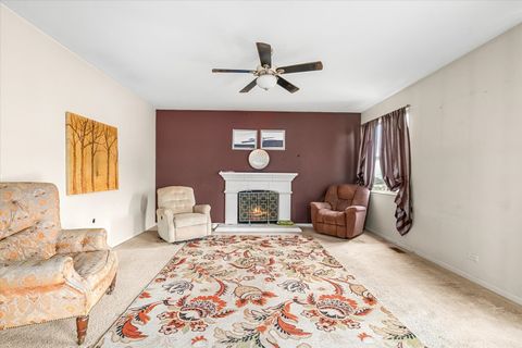 Tiny photo for 883 Prairie Crossing Drive, Yorkville, IL 60560 (MLS # 12567376)