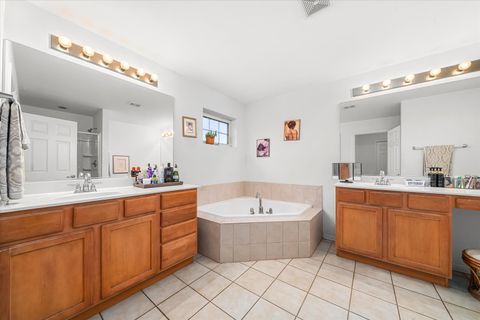 Tiny photo for 883 Prairie Crossing Drive, Yorkville, IL 60560 (MLS # 12567376)