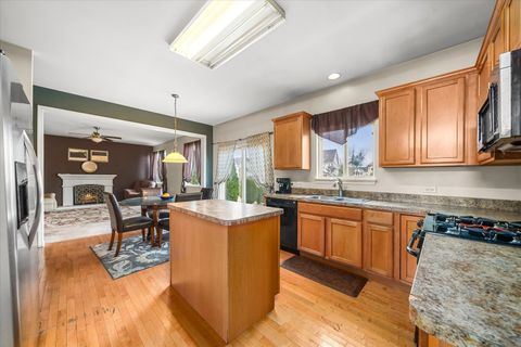 Tiny photo for 883 Prairie Crossing Drive, Yorkville, IL 60560 (MLS # 12567376)