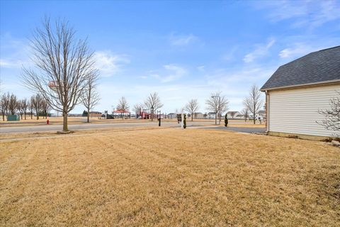 Tiny photo for 883 Prairie Crossing Drive, Yorkville, IL 60560 (MLS # 12567376)