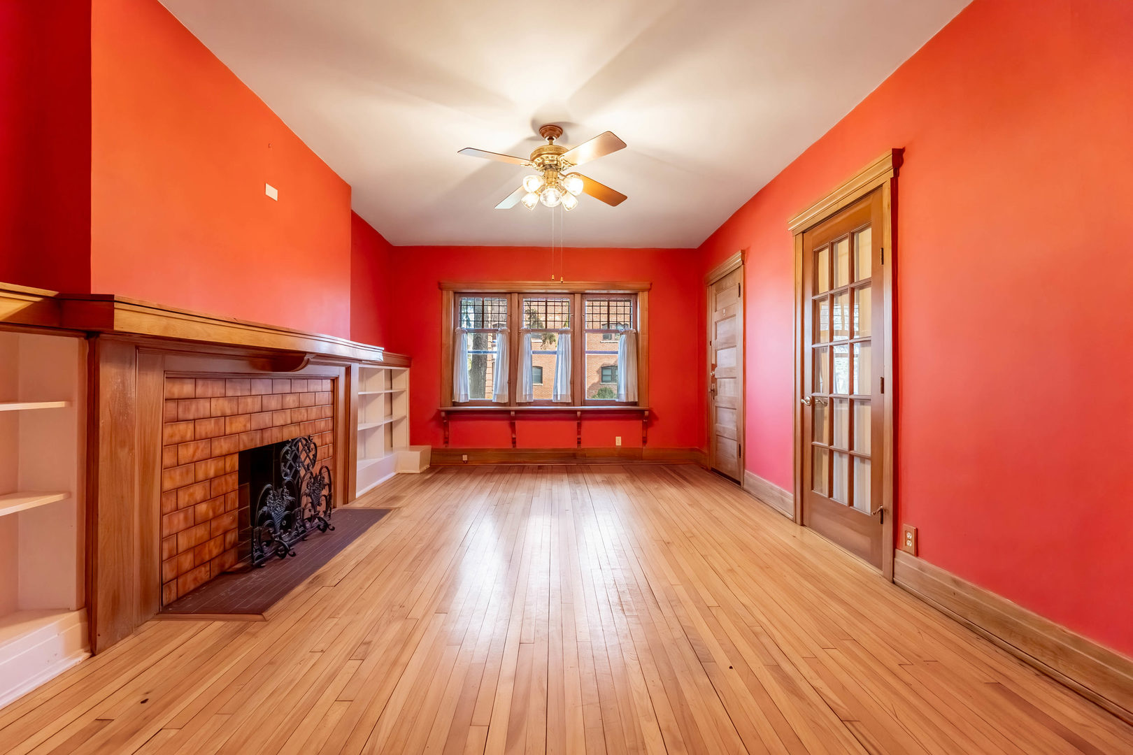 116 S East Avenue 1E