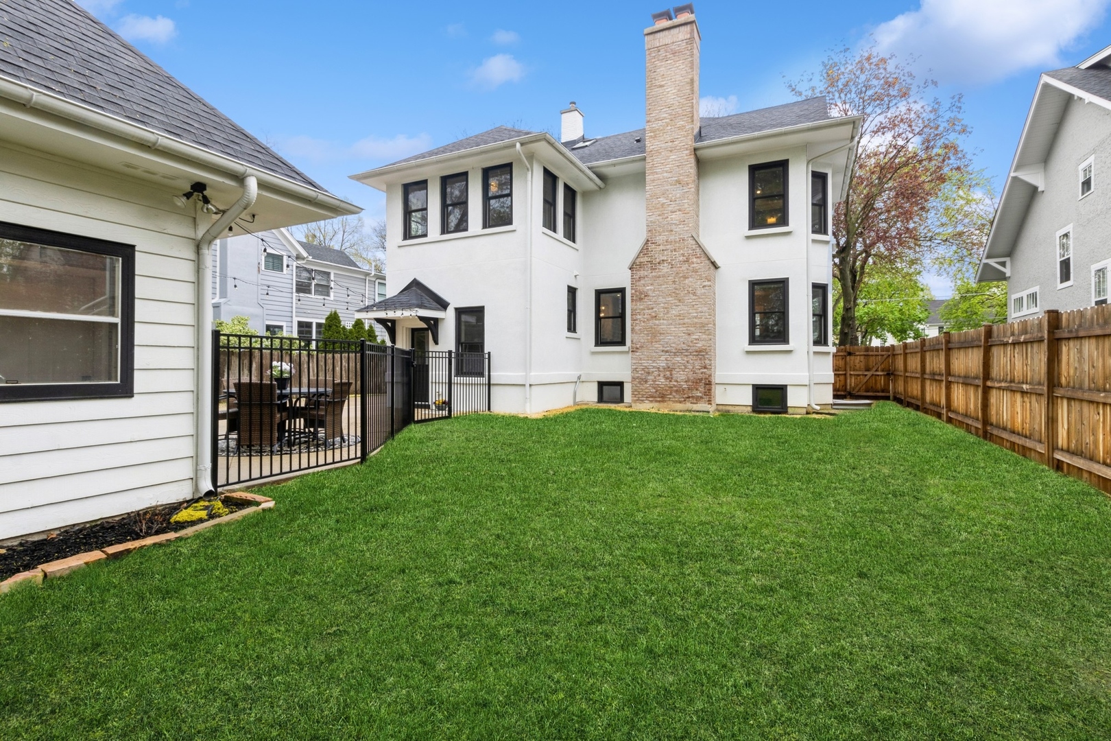 235 W Lincoln Avenue