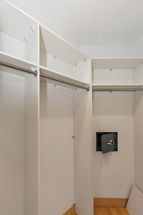 Tiny photo for 45 Tartan Lakes Drive, Westmont, IL 60559 (MLS # 12511437)