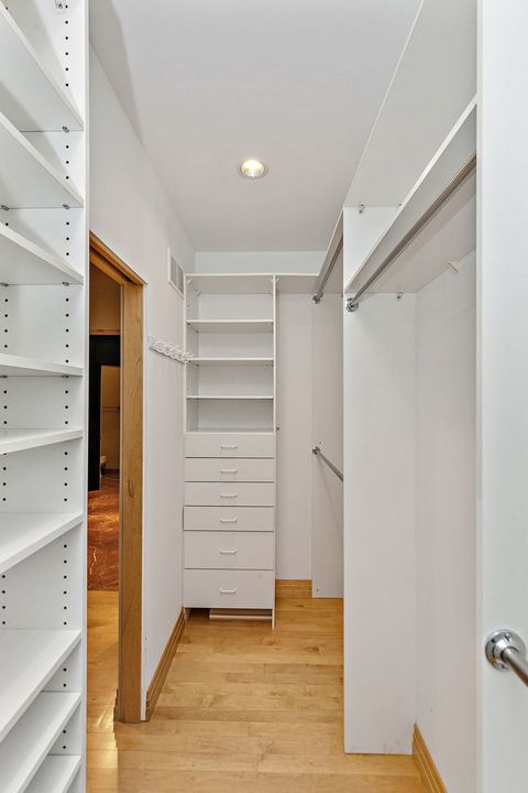 Tiny photo for 45 Tartan Lakes Drive, Westmont, IL 60559 (MLS # 12511437)