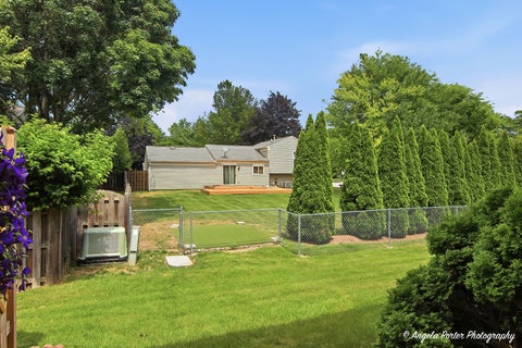 Tiny photo for 931 Perry Drive, Algonquin, IL 60102 (MLS # 12711106)